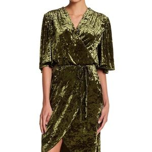 Boho green velvet wrap dress Alexia Admor Flutter short sleeve midi dress